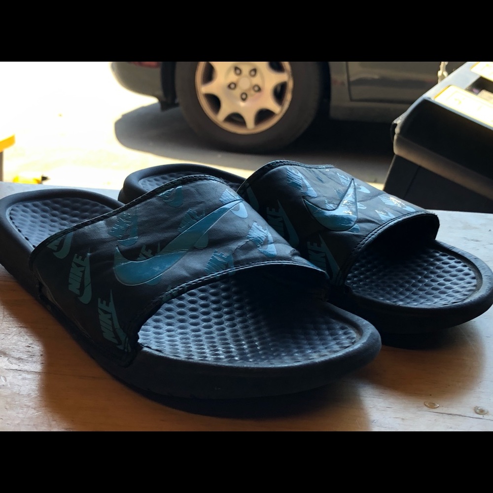 Nike Men's Dark Blue Teal Slide On Sandals Size 9